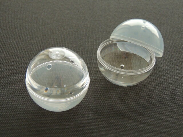 ガチャポン用カプセル　55mm空カプセル　乳白　100個入り　ガチャガチャ用カプセル