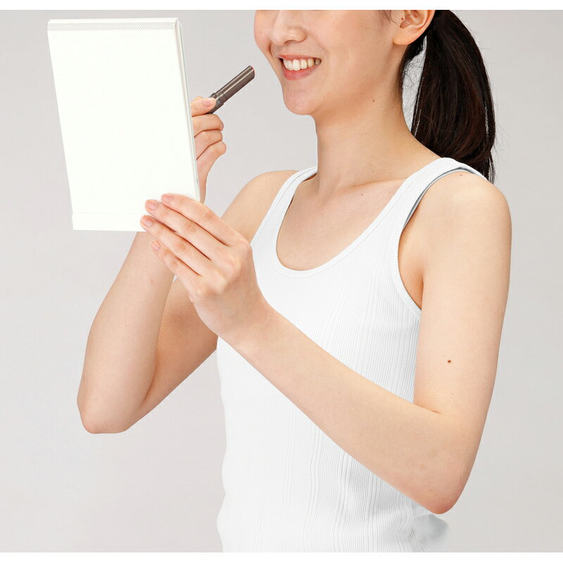 折りたたみスタンドミラー(大)10個セット販売 メイクアップや身だしなみチェックなどに必須のミラー。外出先にも携帯できてさっと取り出せるスリムタイプが重宝します【名入れ可能商品 別途費用】