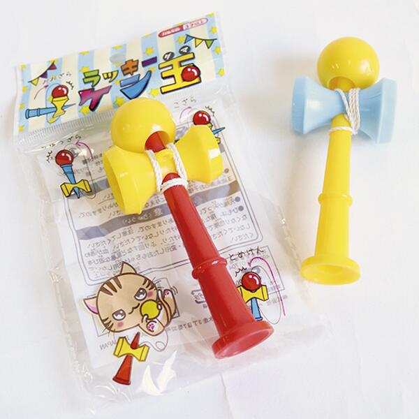 ラッキーけん玉　50個セット販売　パーティーグッズ　昭和懐かしのおもちゃ　お正月飾り　ディスプレイ..