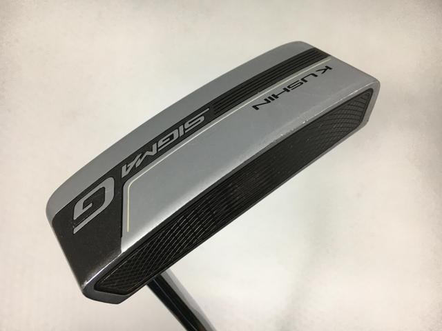 ※当店で掲載している中古ゴルフクラブは原則として現品限りの商品となります。 ※掲載商品の在庫情報は定期的に更新を行っておりますが、欠品となる場合がございます。 欠品の場合は誠に申し訳ございませんがキャンセルのご連絡、お手続きをさせて頂きます。 予めご了承いただけますようお願いいたします。 < 程度 : C > &nbsp;※下記「程度説明」参照 商品詳細 種別 パター メーカー ピン モデル SIGMA G KUSHIN パター 2017 シャフト オリジナルスチール バランス E-2 番手 パター ロフト 選択なし 硬さ 選択なし 長さ 34 重量 541g 性別/利き腕 男/右 メーカー希望小売価格 \27,540 補足情報 【お買い得品！】※こちらの商品は当店通常販売価格よりお買い得な価格設定をしている商品です。 グリップ/純正/グリップ程度 B+ 純正ヘッドカバー付き！ シャフト点錆あり(性能上問題ありません) 中古 ゴルフクラブ クラブ（男性右利き用） パター（PUTTER） ピン（Ping） SIGMA G KUSHIN パター 2017 オリジナルスチール 選択なし 選択なし 程度:C 34 【13時までのご注文は当日発送致します！】★クラブ買取サービスもあります！中古 ゴルフクラブ クラブ（男性右利き用） パター ピン SIGMA G KUSHIN パター 2017 オリジナルスチール 選択なし 選択なし 程度:C 34 【13時までのご注文は当日発送致します！】★クラブ買取サービスもあります！