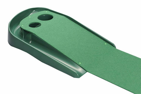 パターマット 商品説明 ■コンパクトながらにして、大小2つのカップを配置 ■タッチの差をつかみやすい直進性に優れたマット ■集中力を高める小さなホールを搭載 ＊芝長2m、芝幅22.5cmパターマット