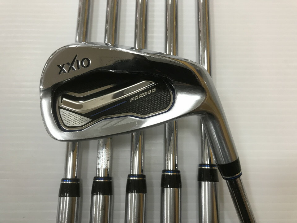 【中古】ダンロップ XXIO FORGED 2017 アイアンセット Rフレックス 38.0インチ NSプロ930GH DST Cランク 右利き用 DUNLOP ゴルフクラブ..