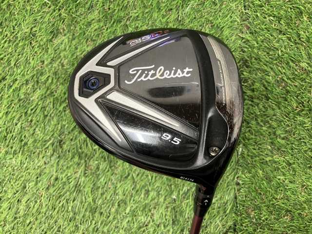 ■ 商品詳細 ■ 種別 ドライバー メーカー タイトリスト モデル 915D2 シャフト Speeder 661 Evolution III フレックス S ロフト 9.5 本数 1 番手 1W 長さ 45 クラブ重量 0 ライ角 58.5 バランス D4 キックポイント 中調子 ヘッド素材 チタン ヘッド体積 460 定価 79000 ■ 傷の程度 ■ ヘッドカバー 無 グリップ 【B-】傷が多数あり フェース 【B-】傷が多数あり クラウン 【B-】傷が多数あり ソール 【B-】傷が多数あり シャフト状態 【B-】傷が多数あり ■ 特記事項 ■