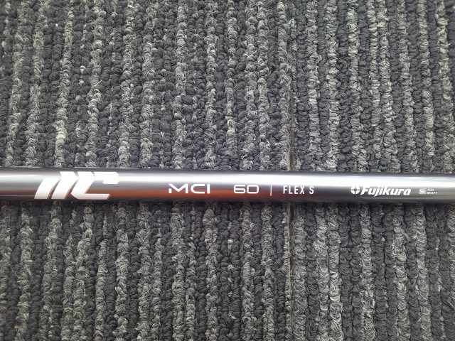 ■ 商品詳細 ■ 種別 シャフト メーカー フジクラ 商品名 MCI 2025 60（S） ピン用スリーブ 38.875インチ 定価 0 状態 中古 ■ 特記事項 ■ フレックス：S■トルク：2.7■長さ：38.875インチ■スリーブ：ピン用■キックポイント：中調子■グリップ：なし