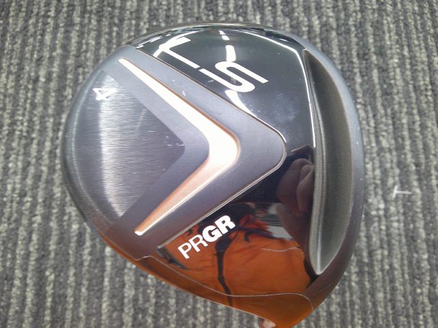 ■ 商品詳細 ■ 種別 レディースフェアウェイウッド メーカー プロギア モデル LS シャフト SpeederEVOLUTION for PRGR フレックス L ロフト 17.5 本数 1 番手 4W 長さ 41 クラブ重量 286 バランス C3 キックポイント 手元調子 ヘッド素材 マレージング鋼 ヘッド体積 185 定価 48000 ■ 傷の程度 ■ ヘッドカバー 無 グリップ 【B-】傷が多数あり フェース 【B-】傷が多数あり クラウン 【C 】傷が多数目立つ ソール 【B-】傷が多数あり シャフト状態 【B-】傷が多数あり ■ 特記事項 ■ クラウン傷有り