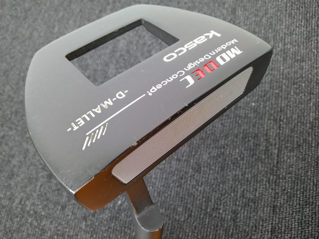 ■ 商品詳細 ■ 種別 パター メーカー キャスコ モデル MODEC D-MALLET シャフト オリジナルスチール フレックス ロフト 3 本数 1 番手 P 長さ 34 クラブ重量 514 バランス D4.5 キックポイント ヘッド素材 ジンク ヘッド体積 0 定価 10000 ■ 傷の程度 ■ ヘッドカバー 無 グリップ 【B-】傷が多数あり フェース 【B-】傷が多数あり クラウン 【B-】傷が多数あり ソール 【B-】傷が多数あり シャフト状態 【B-】傷が多数あり ■ 特記事項 ■