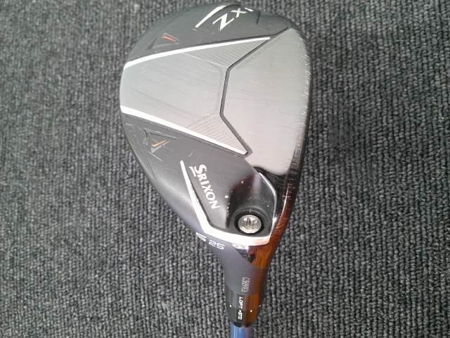 ■ 商品詳細 ■ 種別 ユーティリティ(ロングアイアンを含む) メーカー ダンロップ モデル スリクソンZXi HYBRID シャフト VENTUS ZXi for HYBRIDレンチナシ フレックス S ロフト 25 本数 1 番手 #5 長さ 39.25 クラブ重量 368 バランス D2.5 キックポイント 中元調子 ヘッド素材 マレージング鋼 ヘッド体積 112 定価 40000 ■ 傷の程度 ■ ヘッドカバー 【B-】傷が多数あり グリップ 【B-】傷が多数あり フェース 【B-】傷が多数あり クラウン 【B-】傷が多数あり ソール 【B-】傷が多数あり シャフト状態 【B-】傷が多数あり ■ 特記事項 ■ 塗装はげあり