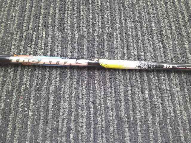 ■ 商品詳細 ■ 種別 シャフト メーカー USTマミヤ 商品名 The ATTAS 5（TX） テーラーメイド用スリーブ 44.125インチ 定価 0 状態 中古 ■ 特記事項 ■ フレックス：TX■トルク：5.6■長さ：44.125インチ■スリーブ：テーラーメイド用■キックポイント：中調子■グリップ：なし