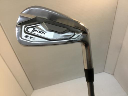 タイプ男性用利き手右利き商品コード2100403295589クラブ種別アイアンセットメーカー名ダンロップ商品名SRIXON　ZX5　Mk　II　6S発売年2022シャフトDiamana　ZX−II　60　for　Ironシャフト材質メーカーフレックスSフレックスSクラブセット組合せ内容5I．6I．7I．8I．9I．PWクラブセット本数6クラブセット不足本数0クラブセット実本数6総合ランク&nbsp;ランクについて傷状態：ヘッド上部C傷状態：フェースC傷状態：ヘッド下部C傷状態：シャフトB傷状態：グリップオリジナル外 良好傷状態：ヘッドカバーヘッドカバー無し査定特記・商品状態7I:31°　37インチ　D1.5　385g　新品グリップ交換済&nbsp;メーカーカタログ情報となりますので、実商品と異なる場合がございます。ヘッドロフト角(°)24ヘッド体積(cc)シャフト長(インチ)38クラブ重量(g)374店舗名富山店住所富山県富山市中川原220-1電話番号076-464-5641ダンロップSRIXON　ZX5　Mk　II　6S
