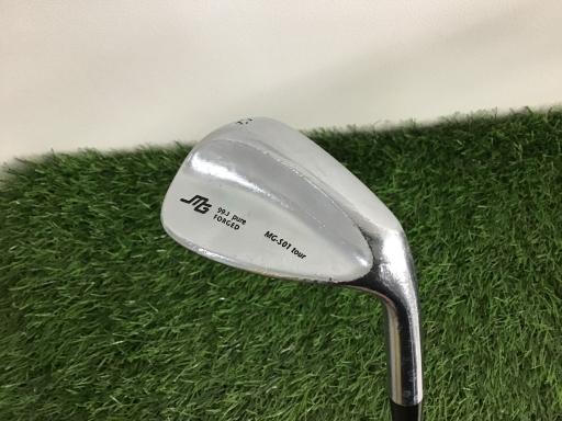 タイプ男性用利き手右利き商品コード2100400085336クラブ種別ウェッジメーカー名三浦技研商品名MG−S01　tour　52°発売年2018シャフトリシャフトシャフト材質リシャフトメーカーフレックスその他フレックスその他クラブセット組合せ内容クラブセット本数0クラブセット不足本数0クラブセット実本数0総合ランク&nbsp;ランクについて傷状態：ヘッド上部C傷状態：フェースC傷状態：ヘッド下部C傷状態：シャフトC傷状態：グリップオリジナル外 良好傷状態：ヘッドカバーヘッドカバー無し査定特記・商品状態DG　120　S200　459g　D-3　35.5インチ&nbsp;メーカーカタログ情報となりますので、実商品と異なる場合がございます。ヘッドロフト角(°)52ヘッド体積(cc)シャフト長(インチ)クラブ重量(g)店舗名枚方店住所大阪府枚方市須山町82-20電話番号072-848-2077三浦技研MG-S01　tour　52°