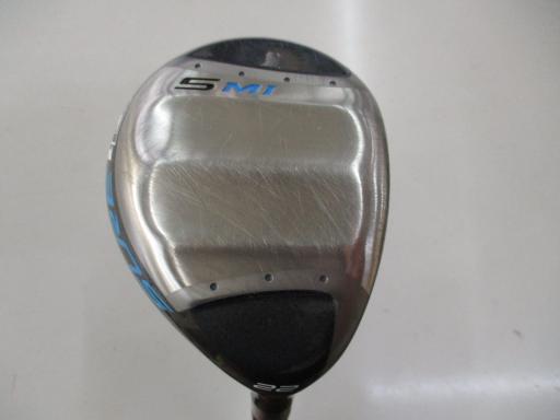 タイプ男性用利き手右利き商品コード2100403199269クラブ種別ユーティリティメーカー名ミズノ商品名SURE　DD　2．0　MI　U5発売年2021シャフトEXSAR（SURE　2．0）シャフト材質カーボンメーカーフレックスRフレックスRクラブセット組合せ内容クラブセット本数0クラブセット不足本数0クラブセット実本数0総合ランク&nbsp;ランクについて傷状態：ヘッド上部B傷状態：フェースC傷状態：ヘッド下部C傷状態：シャフトB傷状態：グリップオリジナル 傷あり傷状態：ヘッドカバー純正品（汚い）査定特記・商品状態&nbsp;メーカーカタログ情報となりますので、実商品と異なる場合がございます。ヘッドロフト角(°)22ヘッド体積(cc)130シャフト長(インチ)38.5クラブ重量(g)349店舗名東加古川店住所兵庫県加古川市野口町野口122電話番号079-453-6665ミズノSURE　DD　2.0　MI　U5