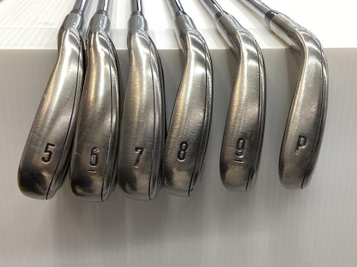 タイプ男性用利き手右利き商品コード2100387287143クラブ種別アイアンセットメーカー名キャロウェイ商品名XR　　6S発売年2015シャフト純正特注シャフトシャフト材質メーカーフレックスSフレックスSクラブセット組合せ内容5I．6I．7I．8I．9I．PWクラブセット本数6クラブセット不足本数0クラブセット実本数6総合ランク&nbsp;ランクについて傷状態：ヘッド上部C傷状態：フェースC傷状態：ヘッド下部C傷状態：シャフトB傷状態：グリップオリジナル 良好傷状態：ヘッドカバーヘッドカバー無し査定特記・商品状態リシャフト　NS　PRO　MODUS　TOUR125　フレックスS&nbsp;メーカーカタログ情報となりますので、実商品と異なる場合がございます。ヘッドロフト角(°)23ヘッド体積(cc)シャフト長(インチ)クラブ重量(g)店舗名ヴィクトリアゴルフ一関店住所岩手県一関市山目大槻32電話番号0191-34-9385キャロウェイXR　　6S