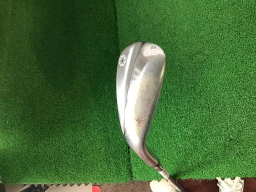 タイプ男性用利き手右利き商品コード2100392544156クラブ種別ウェッジメーカー名タイトリスト商品名VOKEY　SPIN　MILLED　SM7　ツアークロム　58°／12°D発売年2018シャフトNS　PRO　950GHシャフト材質スチールメーカーフレックスSフレックスSクラブセット組合せ内容クラブセット本数0クラブセット不足本数0クラブセット実本数0総合ランク&nbsp;ランクについて傷状態：ヘッド上部C傷状態：フェースC傷状態：ヘッド下部D傷状態：シャフトB傷状態：グリップオリジナル外 傷あり傷状態：ヘッドカバーヘッドカバー無し査定特記・商品状態&nbsp;メーカーカタログ情報となりますので、実商品と異なる場合がございます。ヘッドロフト角(°)58ヘッド体積(cc)シャフト長(インチ)35クラブ重量(g)448店舗名高崎スポーツセンタードライビングレンジ店住所群馬県高崎市大八木町435-1電話番号027-363-5533タイトリストVOKEY　SPIN　MILLED　SM7　ツアークロム　58°/12°D