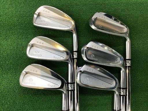 【中古】 イオンスポーツ GINNICO CB+ 6S アイアンセット IR 純正特注シャフト (フレックスS) メンズ 男性用 右利き 右用 Cランク ゴルフクラブの商品画像