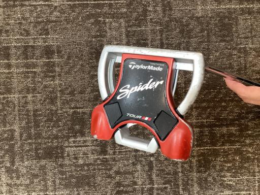 タイプ男性用利き手右利き商品コード2100397713939クラブ種別パターメーカー名テーラーメイド商品名Spider　Tour　PLATINUM　34インチ発売年2017シャフトスチールシャフト材質スチールメーカーフレックスその他フレックスその他クラブセット組合せ内容クラブセット本数0クラブセット不足本数0クラブセット実本数0総合ランク&nbsp;ランクについて傷状態：ヘッド上部C傷状態：フェースC傷状態：ヘッド下部C傷状態：シャフトB傷状態：グリップオリジナル 傷あり傷状態：ヘッドカバー純正品（汚い）査定特記・商品状態&nbsp;メーカーカタログ情報となりますので、実商品と異なる場合がございます。ヘッドロフト角(°)3.5ヘッド体積(cc)シャフト長(インチ)34クラブ重量(g)店舗名広電ゴルフ店住所広島県広島市東区東山町12-1電話番号082-569-9077テーラーメイドSpider　Tour　PLATINUM　34インチ