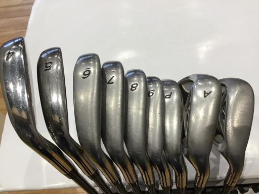 中古 Cランク （フレックスR） テーラーメイド r7 IRON 10S RE-AX 60 PLUS R 男性用 右利き アイアンセット IR