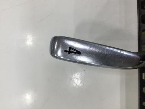 中古 Cランク （フレックスS） タイトリスト Titleist AP2 712 4 USA Dynamic Gold S300 男性用 右利き 単品アイアン LI