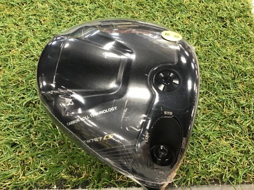 タイプ男性用利き手右利き商品コード2100381786864クラブ種別ドライバーメーカー名本間ゴルフ商品名TOUR　WORLD　TW767　LS　　9°発売年2024シャフトVIZARD　EZ−Cシャフト材質カーボンメーカーフレックスSフレックスSクラブセット組合せ内容クラブセット本数0クラブセット不足本数0クラブセット実本数0総合ランク&nbsp;ランクについて傷状態：ヘッド上部N傷状態：フェースN傷状態：ヘッド下部N傷状態：シャフトN傷状態：グリップオリジナル 傷無し傷状態：ヘッドカバー純正品（綺麗）査定特記・商品状態&nbsp;メーカーカタログ情報となりますので、実商品と異なる場合がございます。ヘッドロフト角(°)9ヘッド体積(cc)450シャフト長(インチ)45.5クラブ重量(g)305店舗名新潟亀田店住所新潟県新潟市江南区早苗4−3−3電話番号025-278-7800本間ゴルフTOUR　WORLD　TW767　LS　　9°