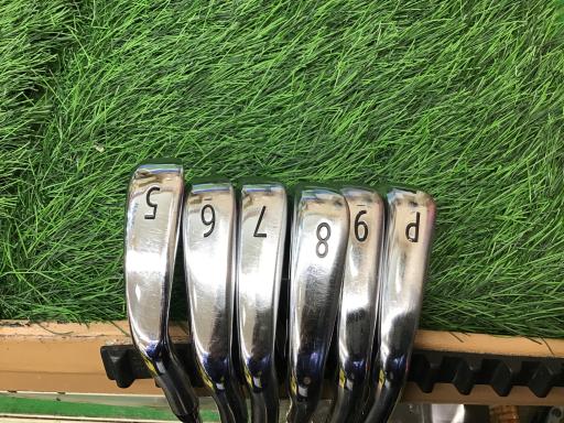 中古 Cランク （フレックスS） タイトリスト Titleist AP3 718 6S USA AMT BLACK S300 男性用 右利き アイアンセット IR