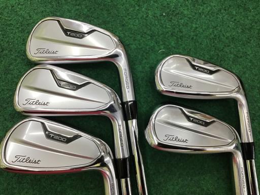 楽天ゴルフパートナー　楽天市場店中古 Dランク （フレックスS） タイトリスト Titleist　T200（2021）　5S NS　PRO　880　AMC S 男性用 右利き アイアンセット IR