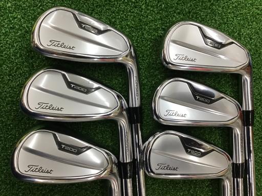 中古 Cランク （フレックスS） タイトリスト Titleist T200(2023) 6S NS PRO 105T S 男性用 右利き アイアンセット IR