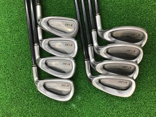 タイプ男性用利き手右利き商品コード2100403536422クラブ種別アイアンセットメーカー名ダンロップ商品名XXIO（2004）　　8S発売年2004シャフトXXIO　MP300（アイアン）シャフト材質メーカーフレックスSフレックスSクラブセット組合せ内容5I．6I．7I．8I．9I．PW．AW．SWクラブセット本数8クラブセット不足本数0クラブセット実本数8総合ランク&nbsp;ランクについて傷状態：ヘッド上部C傷状態：フェースC傷状態：ヘッド下部C傷状態：シャフトB傷状態：グリップオリジナル 傷あり傷状態：ヘッドカバーヘッドカバー無し査定特記・商品状態&nbsp;メーカーカタログ情報となりますので、実商品と異なる場合がございます。ヘッドロフト角(°)24ヘッド体積(cc)シャフト長(インチ)クラブ重量(g)店舗名川西久代店住所兵庫県川西市久代2−14−8電話番号072-756-7760ダンロップXXIO(2004)　　8S