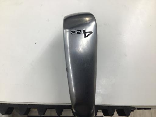 タイプ男性用利き手右利き商品コード2100399858317クラブ種別ユーティリティメーカー名本間ゴルフ商品名TOUR　WORLD　TW−U（2019）　U4発売年2019シャフトDynamic　Gold　95シャフト材質スチールメーカーフレックスS200フレックスSクラブセット組合せ内容クラブセット本数0クラブセット不足本数0クラブセット実本数0総合ランク&nbsp;ランクについて傷状態：ヘッド上部C傷状態：フェースC傷状態：ヘッド下部C傷状態：シャフトB傷状態：グリップオリジナル 傷あり傷状態：ヘッドカバーヘッドカバー無し査定特記・商品状態&nbsp;メーカーカタログ情報となりますので、実商品と異なる場合がございます。ヘッドロフト角(°)22ヘッド体積(cc)シャフト長(インチ)38.5クラブ重量(g)397店舗名宝塚店住所兵庫県宝塚市安倉西4-3-20電話番号0797-85-3633本間ゴルフTOUR　WORLD　TW-U(2019)　U4