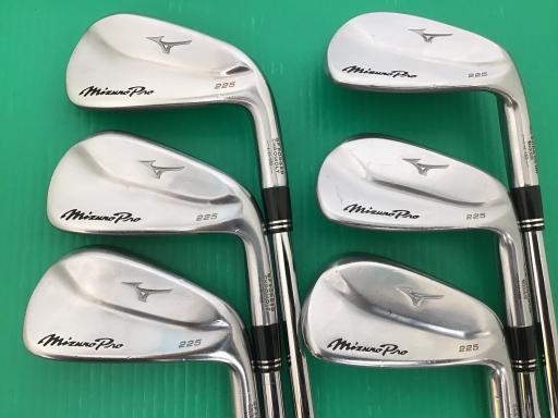 MIZUNO - 【中古】 ミズノ Mizuno Pro 225 6S アイアンセット IR リシャフト (フレックスその他) メンズ 男性用 右利き 右用 Cランク ゴルフクラブ