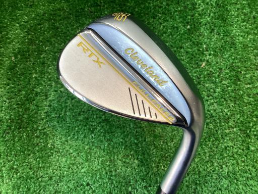 タイプ男性用利き手右利き商品コード2100398704332クラブ種別ウェッジメーカー名クリーブランド商品名Cleveland　RTX　ZIPCORE　FULL−FACE　2　56°／10°発売年2024シャフト純正特注シャフトシャフト材質...