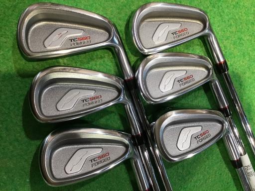 中古 Cランク （フレックスS） フォーティーン TC-560 FORGED 6S NS PRO 950GH HT S 男性用 右利き アイアンセット IR