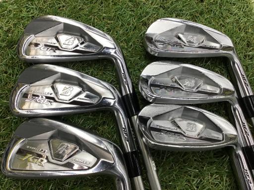 タイプ男性用利き手右利き商品コード2100398820216クラブ種別アイアンセットメーカー名ブリヂストン商品名TOUR　B　JGR　HF2　6S発売年2017シャフトTG1−IRシャフト材質メーカーフレックスSフレックスSクラブセット組合せ内容5I．6I．7I．8I．9I．PWクラブセット本数6クラブセット不足本数0クラブセット実本数6総合ランク&nbsp;ランクについて傷状態：ヘッド上部C傷状態：フェースC傷状態：ヘッド下部C傷状態：シャフトB傷状態：グリップオリジナル 傷あり傷状態：ヘッドカバーヘッドカバー無し査定特記・商品状態&nbsp;メーカーカタログ情報となりますので、実商品と異なる場合がございます。ヘッドロフト角(°)24ヘッド体積(cc)シャフト長(インチ)38.25クラブ重量(g)369店舗名上越店住所新潟県上越市下門前1947電話番号025-546-5531ブリヂストンTOUR　B　JGR　HF2　6S