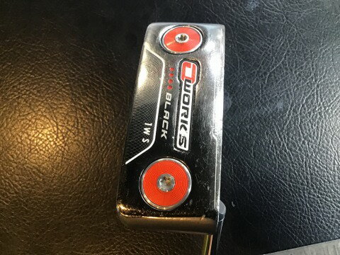 タイプ男性用利き手右利き商品コード2100397908625クラブ種別パターメーカー名オデッセイ商品名O　WORKS　BLACK　＃1W　S　34インチ発売年2018シャフトスチールシャフト材質スチールメーカーフレックスその他フレックスその他クラブセット組合せ内容クラブセット本数0クラブセット不足本数0クラブセット実本数0総合ランク&nbsp;ランクについて傷状態：ヘッド上部C傷状態：フェースC傷状態：ヘッド下部C傷状態：シャフトB傷状態：グリップオリジナル外 傷あり傷状態：ヘッドカバーヘッドカバー無し査定特記・商品状態33.5インチ&nbsp;メーカーカタログ情報となりますので、実商品と異なる場合がございます。ヘッドロフト角(°)3ヘッド体積(cc)シャフト長(インチ)34クラブ重量(g)店舗名山口宇部メキシコゴルフ店住所山口県宇部市善和字東谷526電話番号0836-62-0133オデッセイO　WORKS　BLACK　#1W　S　34インチ