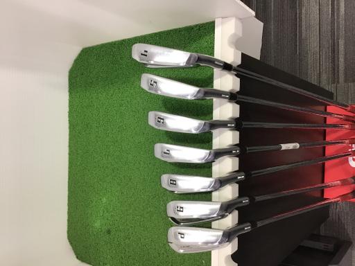 タイプ男性用利き手右利き商品コード2100389594805クラブ種別アイアンセットメーカー名ブリヂストン商品名TOURSTAGE　X−BLADE　703　8S発売年2009シャフトNS　PRO　950GH　ウェイトフローシャフト材質メーカ...