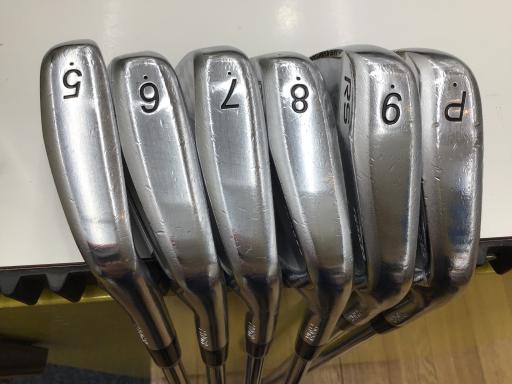 最終値下超美品 PRGR RS Forgedアイアン 4I-PW DG S300 最終値下超美品