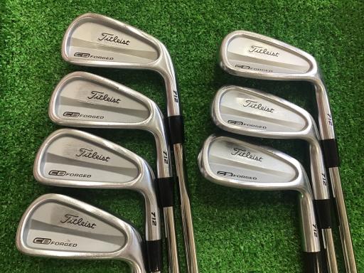 【中古】 タイトリスト Titleist CB 712 8S アイアンセット IR Dynamic Gold (フレックスS) メンズ 男性用 右利き 右用 Cランク ゴルフクラブ