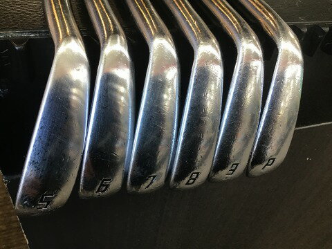 Bridgestone TOUR B JGR HF2 (2017)