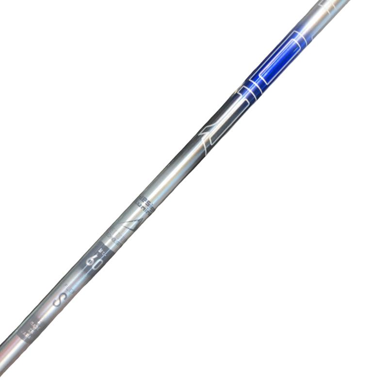 商品コード 2100406121663 カタログ商品コード 9000101821664 クラブ種別 シャフト メーカー名 テーラーメイド シャフトメーカー名 Design　Tuning 商品名 テーラーメイドスリーブ付き（Qi4D系）　Design　Tuning（DR用） 発売年 2021 シャフト VECTOR　60 シャフト材質 カーボン メーカーフレックス S フレックス S シャフト長（実測） 44.5　&nbsp; 実測方法 総合ランク B&nbsp; ランクについて 傷状態：シャフト B 傷状態：グリップ 査定特記・商品状態 &nbsp;※お使いのモニターの発色具合によって、実際のものと色が異なる場合がございます。 Nランク 無傷で新品同様 Aランク ほとんど無傷。見た目は新品同様 Bランク 全体的にきれい。傷やハガレはじっくり見ないとわからない。 Cランク やや使い込まれている。傷やハガレが少しある。 Dランク かなり使い込まれている。目立つ傷やハガレがたくさんある。 Eランク 非常に使い込まれている。目立つ傷やハガレがたくさんある。 店舗名 フェスティバルゴルフ　新宿WING店 住所 東京都新宿区西新宿1-22-2新宿サンエービル1F 電話番号 03-5909-2241中古ゴルフクラブについて 当店で取り扱っている中古クラブは、全て1点ものです。 店頭でも販売を行っているため、注文確認後の在庫確保となります。 ご了承のほどお願い申し上げます。