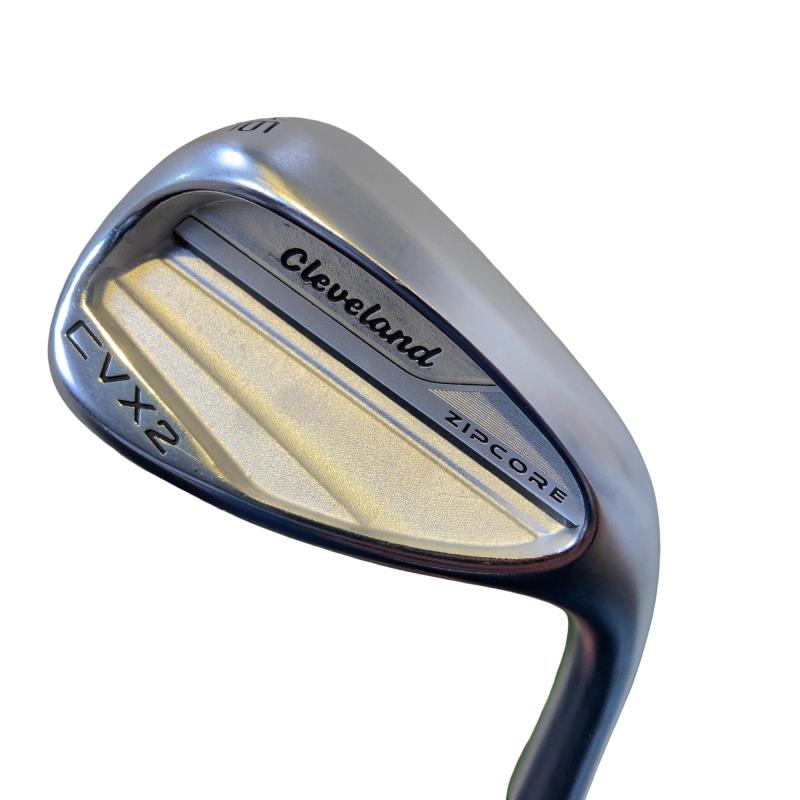 タイプ 男性用 利き手 右 商品コード 2100408878848 クラブ種別 ウェッジ メーカー名 クリーブランド 商品名 Cleveland　CVX　2　ZIPCORE　46°／12° 発売年 2024 シャフト 純正特注シャフト シャフト材質 その他 メーカーフレックス S フレックス S クラブセット組合せ内容 クラブセット本数 0 クラブセット不足本数 0 クラブセット実本数 0 総合ランク C&nbsp;ランクについて 傷状態：ヘッド上部 C 傷状態：フェース C 傷状態：ヘッド下部 C 傷状態：シャフト B 傷状態：グリップ オリジナル外　良好 傷状態：ヘッドカバー ヘッドカバーなし 査定特記・商品状態 Dynamic Gold 　95　S200　436g　D2　35.75インチ &nbsp;※お使いのモニターの発色具合によって、実際のものと色が異なる場合がございます。 Nランク 無傷で新品同様 Aランク ほとんど無傷。見た目は新品同様 Bランク 全体的にきれい。傷やハガレはじっくり見ないとわからない。 Cランク やや使い込まれている。傷やハガレが少しある。 Dランク かなり使い込まれている。目立つ傷やハガレがたくさんある。 Eランク 非常に使い込まれている。目立つ傷やハガレがたくさんある。 &nbsp;メーカーカタログ情報となりますので、実商品と異なる場合がございます。 ヘッドロフト角(°) 46.00 ヘッド体積(cc) シャフト長(インチ) クラブ重量(g) 店舗名 ゴルフパートナー　多摩練習場店 住所 東京都町田市小野路町3165 電話番号 042-737-3617中古ゴルフクラブについて 当店で取り扱っている中古クラブは、全て1点ものです。 店頭でも販売を行っているため、注文確認後の在庫確保となります。 ご了承のほどお願い申し上げます。