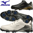 MIZUNO GOLF おすすめ オススメ ゴルフ ゴルフ用品 ラウンド用品 シューズ 靴 くつ クツ メンズシューズ フットウェア 男性 メンズシューズ GENEM PRO GTX BOA 3E EEE ダイヤル 軽量 MZ22SSACS ホワイト×シルバー ブラック×ゴールド 黒 白ミズノ ゴルフシューズ メンズ ソフトスパイク ジェネム プロ GTX ボア 51GM2200 高い集中力を発揮するために。 GENEMを愛するすべての方へ。 IGS：3方向に向きを変える事ができる独自のスパイク。足のあらゆる方向への動きに優れたグリップ力を発揮する。 BOA：BOAはダイヤル式のパフォーマンスフィットシステムです。 軽量：軽量設計の商品です。 ミズノエナジー：柔らかさと反発性に優れたインソール用高反発ソール素材。 D-Flex Groove：スムーズな蹴りだしをサポートするソール構造。 素材 甲材／天然皮革・人工皮革 底材／合成底 質量 約390g(25.0cm片方) シューズ幅 3E相当の方向け