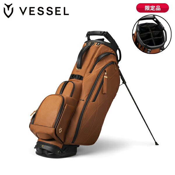 【検索用ワード】VESSEL ベゼル ヴェゼル ゴルフ caddy bag キャディバッグ キャディー CB ゴルフバッグ スタンドバッグ プレイヤー 5.0 PRO プロ ダブルストラップ シングルストラップ 限定品 2026年 メンズ men 男性用 @men@商品名 VESSEL ベゼル Player 5.0 Pro Stand 2026年追加色 カラー Heritage Cascade サイズ 9.5型※47インチクラブ対応 Top 7分割 重量 約4.2kg ストラップ シングル ダブル 素材 合成皮革（プレミアムシンセティックレザー） 付属品 ネームプレート カートストラップ フード付き 詳細 ●10ポケット ●上部マグネットポケット | 抗菌ベロア裏地 ●タオルリング ●ストラップ傘ホルダー ●カーボン製スタンド ●サイドポケット（右側） | 抗菌ベロア裏地、キーホルダー付き ●ダイヤルロック付 貴重品用抗菌ベロアポケット ●マグネットポケット | 内部仕切りあり、抗菌ベロア裏地 ●ペンホルダー ●マグネット式ボトルホルダー ●ボールポケット | 内部整理用メッシュポケット3か所 ●サイド保冷ポケット（左側） ●専用カートストラップスリーブ付属 VESSELのスタンドバッグは、スタンドを広げた状態での使用を前提に設計・製造されております。クラブを入れたままで、スタンドをたたみバッグを立てた場合、バッグが傾いたり、転倒する恐れがございます。ご使用に当たっては、スタンドを広げた状態でご利用ください。 【検索用ワード】VESSEL ベゼル ヴェゼル ゴルフ caddy bag キャディバッグ キャディー CB ゴルフバッグ スタンドバッグ プレイヤー 5.0 PRO プロ ダブルストラップ シングルストラップ 限定品 2026年 メンズ men 男性用 @men@