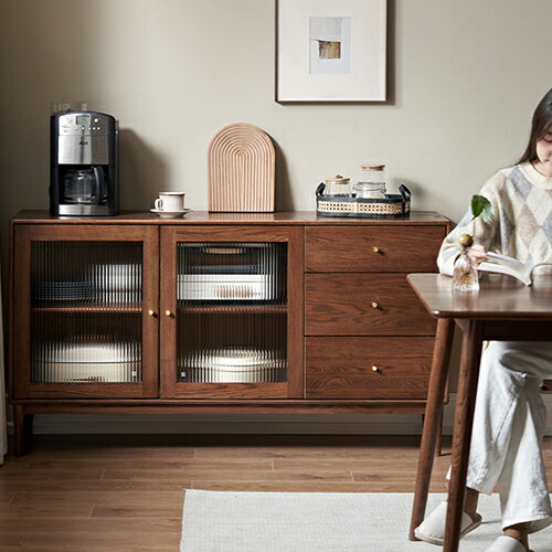 キャビネット 収納ラックチェスト キッチン 幅120cm 幅150cm 収納棚 収納チェスト 引き出し付 リビング収納 オーク材 天然木 無垢材 整理整頓 脚付 おしゃれ 高級感 シンプル リビングボード 茶色 北欧風 シンプル ブラウン ガラス 大容量収納