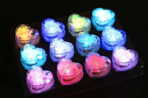 ランキング1位獲得　光る氷 ハート ライトキューブ 防水 4個セット　アイスライト ミニロマンチックな発光キューブ LED 人工氷キューブフラッシュ　結婚式クリスマスの装飾者