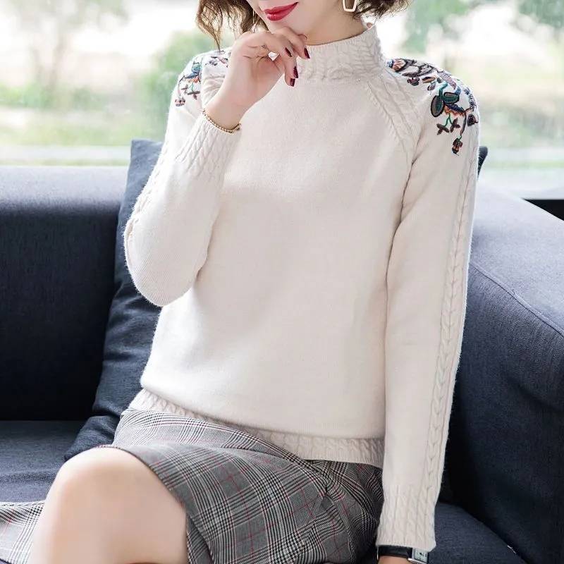 Three-Quarter Knit - シンプル フェミニン おでかけ ハーフハイネック トップス 切り替え 刺繍セー カジュアル ゆったり 長袖 おしゃれ 刺繍