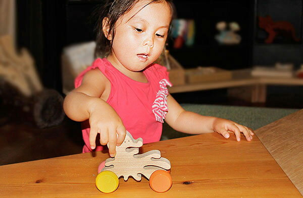 【名入れ可】●つっぱりタコ 押しぐるま 愉快で楽しい 木のおもちゃ 車 日本製 押し車 カタカタ 知育玩具 誕生祝い 赤ちゃん おもちゃ くるま 6ヶ月 9ヶ月 1歳 2歳 3歳 幼児子供 誕生日ギフト 出産祝い 男の子女の子手作り