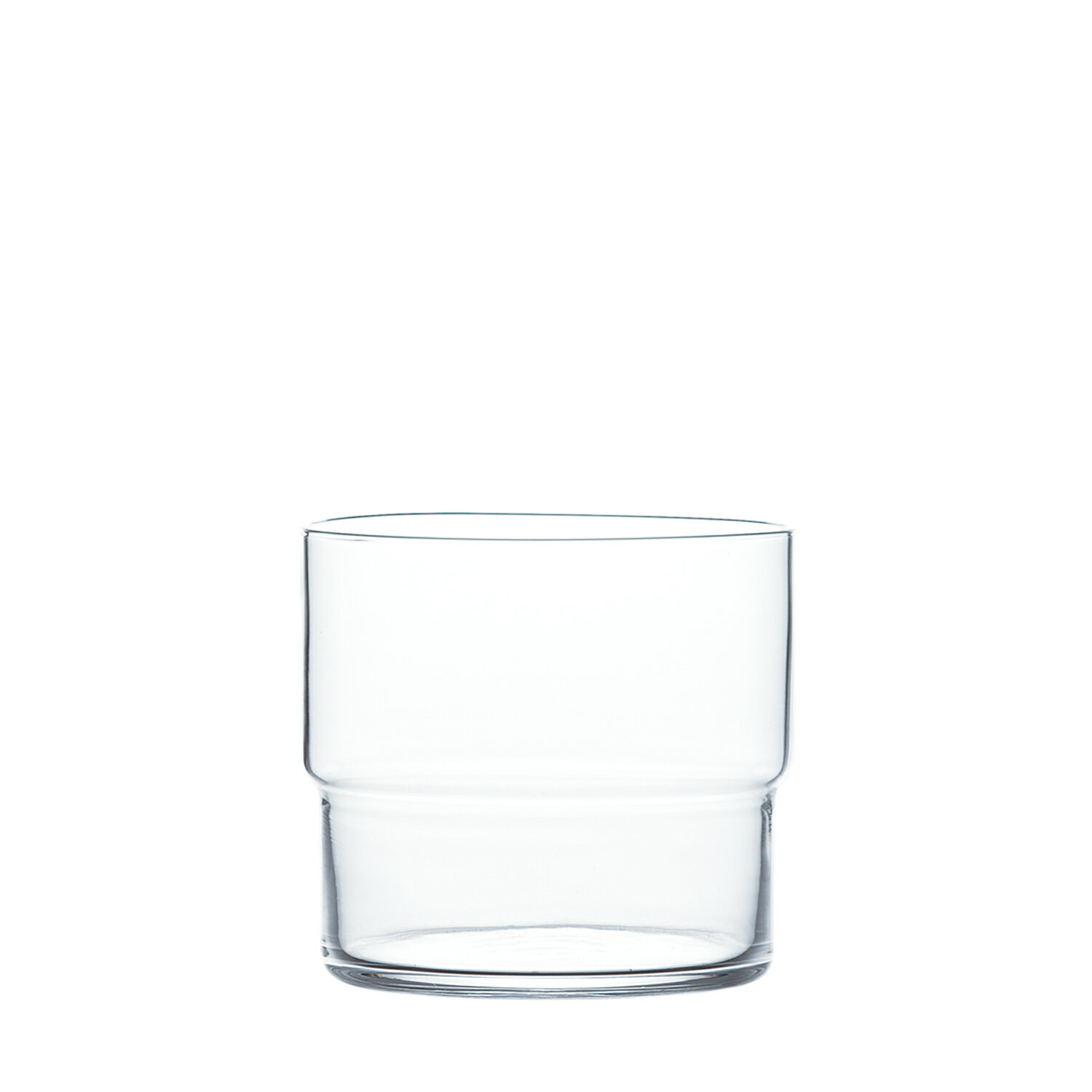 商品詳細 「薄さ」「軽さ」「強さ」を兼ね備えた、モダンなフォルムが特徴のグラスです。 口当たりを考慮した薄づくり設計により、飲み物をより美味しく感じることができます。 また、ガラス全面に強化加工を施しているので安心してお使いいただけます。 ...