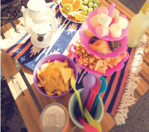 【●日本製】ピクニックやBBQに! 抗菌 仕切付プレート 4枚組 カラフル 食器 セット キャンプ アウトドア ピクニック トレー お皿 ホリデージョイ CAPTAIN STAG パール金属 【RCP】【UT-51】通販格安セール情報 楽天 通販