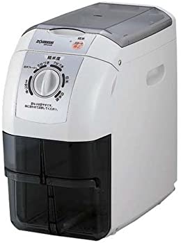 【中古】ZOJIRUSHI 家庭用精米機 つきたて風味 1升 BR-EA35-HH クリアグレー【メーカー名】象印マホービン(ZOJIRUSHI)【メーカー型番】BR-EA35-HH【ブランド名】象印マホービン(ZOJIRUSHI)【商品説明】ZOJIRUSHI 家庭用精米機 つきたて風味 1升 BR-EA35-HH クリアグレーメーカー型番: BR-EA35-HHサイズ: 幅21.5×奥行39.5×高さ38cm重量: 9.0kg消費電力: (50Hz/60Hz)260/280W電源コード: 1.5m中古品のため使用に伴うキズ等がございますが、問題なくご使用頂ける商品です。画像はイメージ写真ですので商品のコンディション、付属品の有無については入荷の度異なります。当店にて、動作確認・点検・アルコール等のクリーニングを施しております。中古品のため限定特典や補償等は、商品名、説明に記載があっても付属しておりません予めご了承下さい。当店では初期不良に限り、商品到着から7日間は返品を 受付けております。他モールとの併売品の為、完売の際はご連絡致しますのでご了承ください。ご注文からお届けまで1、ご注文⇒ご注文は24時間受け付けております。2、注文確認⇒ご注文後、当店から注文確認メールを送信します。3、お届けまで3〜10営業日程度とお考え下さい。4、入金確認⇒前払い決済をご選択の場合、ご入金確認後、配送手配を致します。5、出荷⇒配送準備が整い次第、出荷致します。配送業者、追跡番号等の詳細をメール送信致します。6、到着⇒出荷後、1〜3日後に商品が到着します。　※離島、北海道、九州、沖縄は遅れる場合がございます。予めご了承下さい。お電話でのお問合せは少人数で運営の為受け付けておりませんので、メールにてお問合せお願い致します。営業時間　月〜金　10:00〜17:00お客様都合によるご注文後のキャンセル・返品はお受けしておりませんのでご了承下さい。