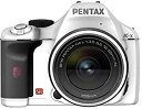 【中古】PENTAX デジタル一眼レフカメラ K-x レンズキット ホワイト【メーカー名】ペンタックス【メーカー型番】K-xLK WH【ブランド名】ペンタックス【商品説明】PENTAX デジタル一眼レフカメラ K-x レンズキット ホワイト中古品のため使用に伴うキズ等がございますが、問題なくご使用頂ける商品です。画像はイメージ写真ですので商品のコンディション、付属品の有無については入荷の度異なります。当店にて、動作確認・点検・アルコール等のクリーニングを施しております。中古品のため限定特典や補償等は、商品名、説明に記載があっても付属しておりません予めご了承下さい。当店では初期不良に限り、商品到着から7日間は返品を 受付けております。他モールとの併売品の為、完売の際はご連絡致しますのでご了承ください。ご注文からお届けまで1、ご注文⇒ご注文は24時間受け付けております。2、注文確認⇒ご注文後、当店から注文確認メールを送信します。3、お届けまで3〜10営業日程度とお考え下さい。4、入金確認⇒前払い決済をご選択の場合、ご入金確認後、配送手配を致します。5、出荷⇒配送準備が整い次第、出荷致します。配送業者、追跡番号等の詳細をメール送信致します。6、到着⇒出荷後、1〜3日後に商品が到着します。　※離島、北海道、九州、沖縄は遅れる場合がございます。予めご了承下さい。お電話でのお問合せは少人数で運営の為受け付けておりませんので、メールにてお問合せお願い致します。営業時間　月〜金　10:00〜17:00お客様都合によるご注文後のキャンセル・返品はお受けしておりませんのでご了承下さい。