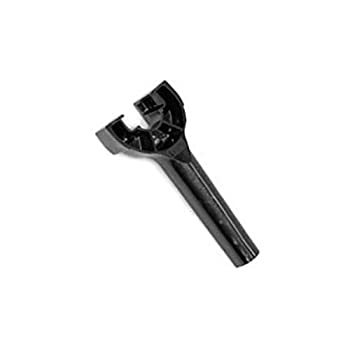 【中古】(未使用品)VITAMIX RETAINER NUT WRENCH バイタミックス リティーナー レンチ [並行輸入品]015596【メーカー名】Vitamix【メーカー型番】15596【ブランド名】VitaMix【商品説明】VITAMIX RETAINER NUT WRENCH バイタミックス リティーナー レンチ [並行輸入品]015596VITAMIX RETAINER NUT WRENCHバイタミックス リティーナー　ナット レンチ15596未使用ですが 弊社で一般の方から買取しました中古品です。 一点物で売り切れ終了です。画像はイメージ写真ですので商品のコンディション、付属品の有無については入荷の度異なります。当店にて、動作確認・点検・アルコール等のクリーニングを施しております。中古品のため限定特典や補償等は、商品名、説明に記載があっても付属しておりません予めご了承下さい。当店では初期不良に限り、商品到着から7日間は返品を 受付けております。他モールとの併売品の為、完売の際はご連絡致しますのでご了承ください。ご注文からお届けまで1、ご注文⇒ご注文は24時間受け付けております。2、注文確認⇒ご注文後、当店から注文確認メールを送信します。3、お届けまで3〜10営業日程度とお考え下さい。4、入金確認⇒前払い決済をご選択の場合、ご入金確認後、配送手配を致します。5、出荷⇒配送準備が整い次第、出荷致します。配送業者、追跡番号等の詳細をメール送信致します。6、到着⇒出荷後、1〜3日後に商品が到着します。　※離島、北海道、九州、沖縄は遅れる場合がございます。予めご了承下さい。お電話でのお問合せは少人数で運営の為受け付けておりませんので、メールにてお問合せお願い致します。営業時間　月〜金　10:00〜17:00お客様都合によるご注文後のキャンセル・返品はお受けしておりませんのでご了承下さい。