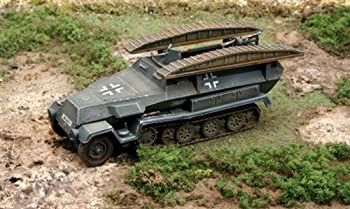 (未使用品)イタレリ 7062 1/72 Sd.Kpz.251/7 Pionerpanzerwagen